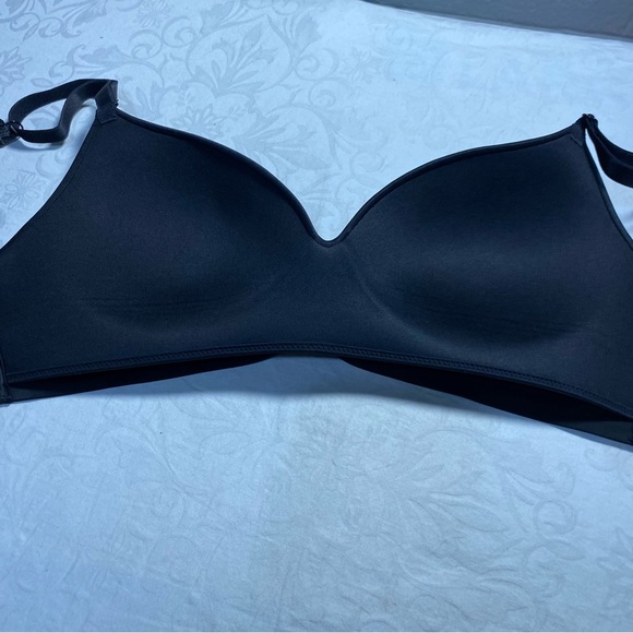 Soma Enbliss Wireless Bra Black 32D Excellent Condition Lace Back Straps - Picture 7 of 10